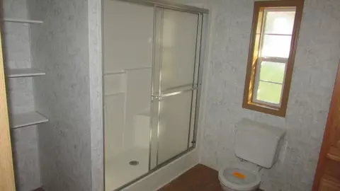 323 N Central St, Carson, IA 51525 photo 8