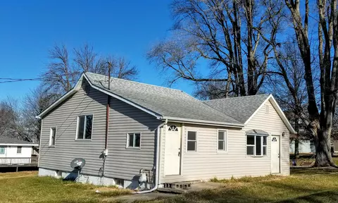 322 N Central St, Carson, IA 51525 photo 4