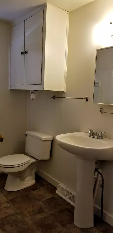 322 N Central St, Carson, IA 51525 photo 9
