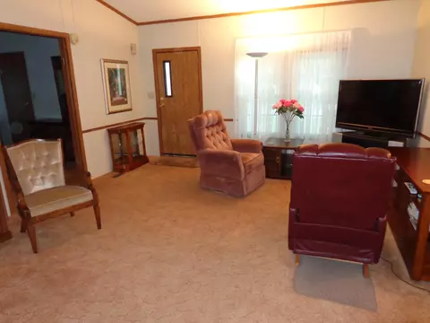 335 N Dye St, Carson, IA 51525 photo 3