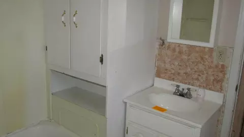 220 Broadway St, Carson, IA 51525 photo 8
