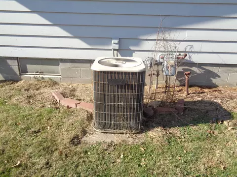 122 E 9th St, Logan, IA 51546 photo 22