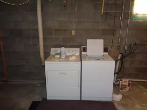 122 E 9th St, Logan, IA 51546 photo 18