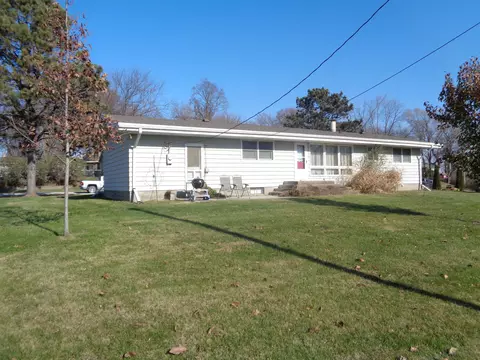 122 E 9th St, Logan, IA 51546 photo 4