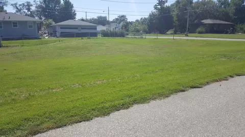 1501 Silver Ln, Carter Lake, IA 51510