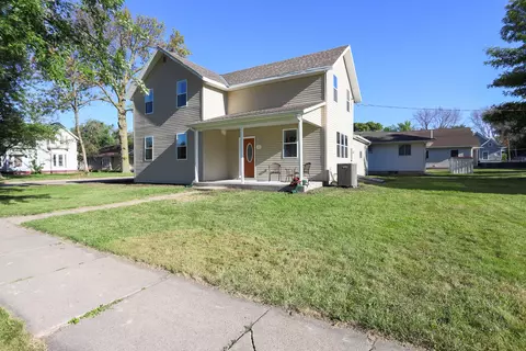 103 E 6th St, Logan, IA 51546 photo 2