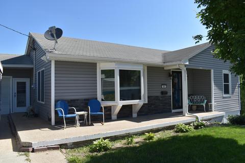 404 9th Street St, Corning, IA 50841