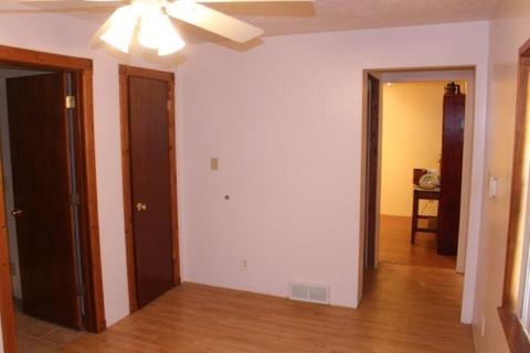 402 S Central St, Carson, IA 51525 photo 21