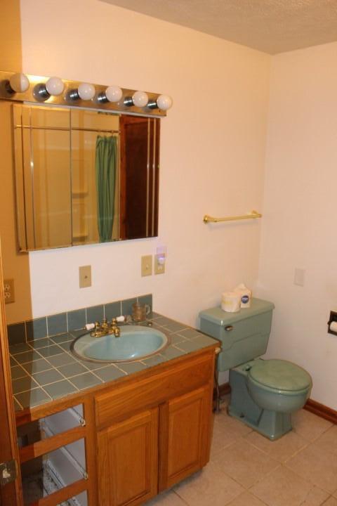 402 S Central St, Carson, IA 51525 photo 7