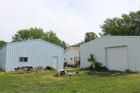 402 S Central St, Carson, IA 51525 photo 35