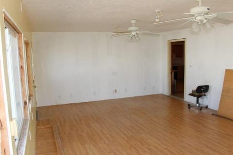 402 S Central St, Carson, IA 51525 photo 13