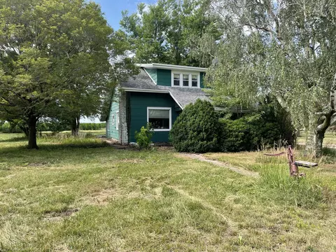 2136 210 St, Percival, IA 51648