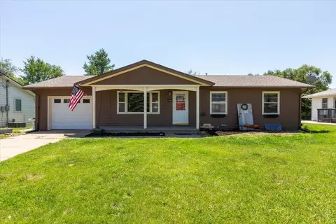 105 Harolds Dr, Glenwood, IA 51534