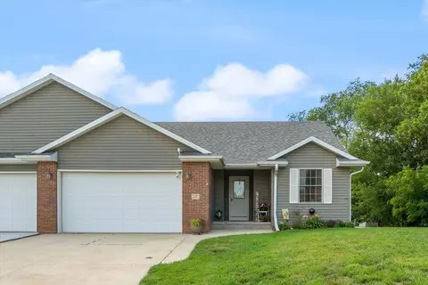 318 S Mildred St, Carson, IA 51525