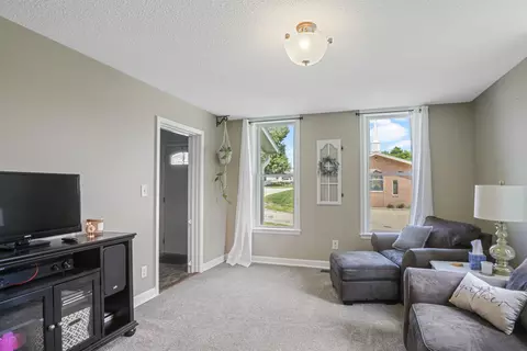 118 S Locust St, Carson, IA 51525 photo 6