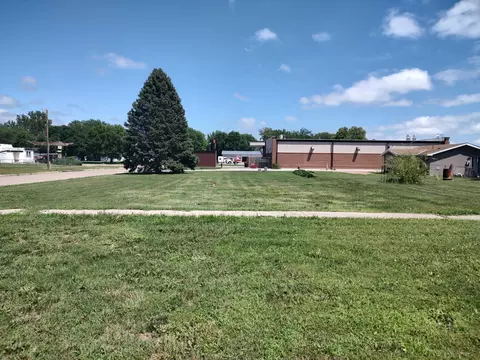 701 11th St, Onawa, IA 51040