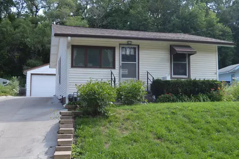 15 Marian Ave, Council Bluffs, IA 51503