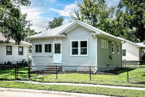 522 N 34th St, Council Bluffs, IA 51501
