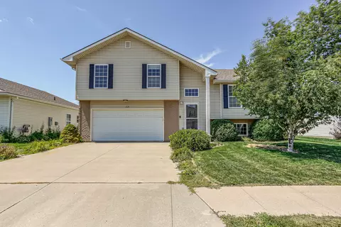 5728 Redtail Rd, Council Bluffs, IA 51501