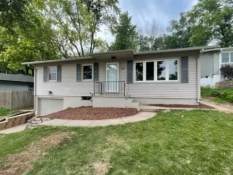 32 Spencer Circle Cir, Council Bluffs, IA 51503