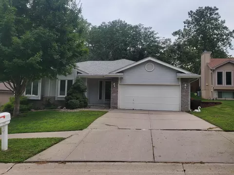 213 Lori Ln, Council Bluffs, IA 51503