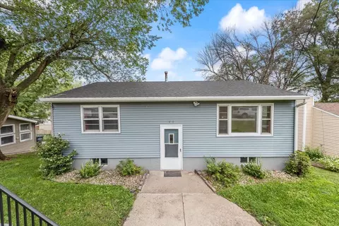 414 Hill St, Oakland, IA 51560