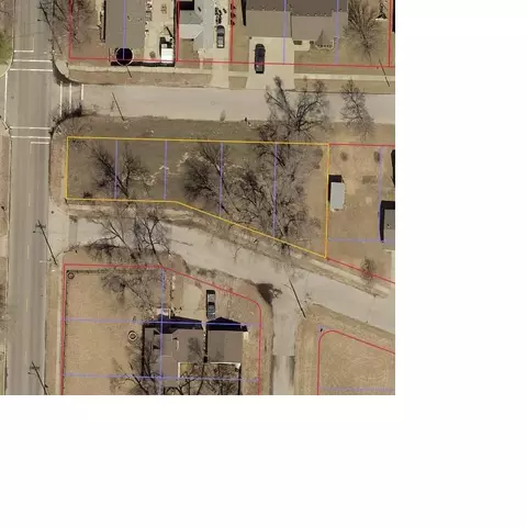 1302 Cedar St, Carter Lake, IA 51501