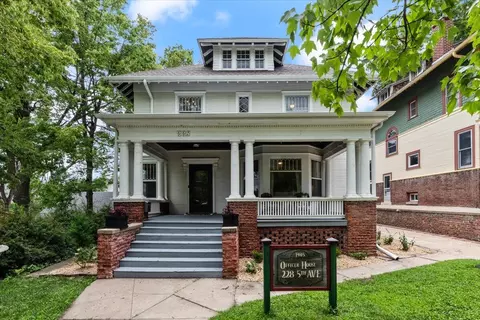 228 5th Ave, Council Bluffs, IA 51503