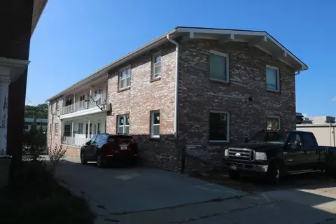506 E Pierce St, Council Bluffs, IA 51503