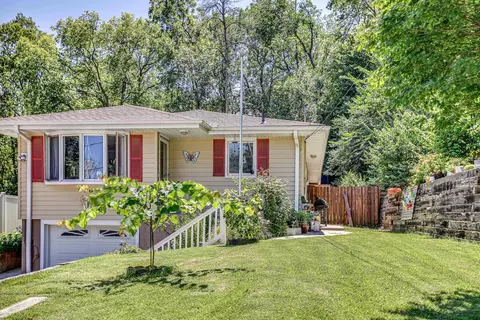 123 Mcgee Ave, Council Bluffs, IA 51503
