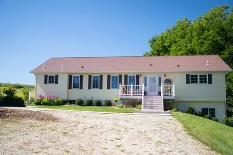 24498 Idlewood Rd, Underwood, IA 51576