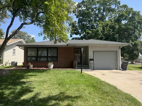 1659 Madison Ave, Council Bluffs, IA 51503