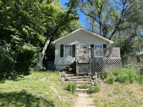 101 Helen Ave, Council Bluffs, IA 51503