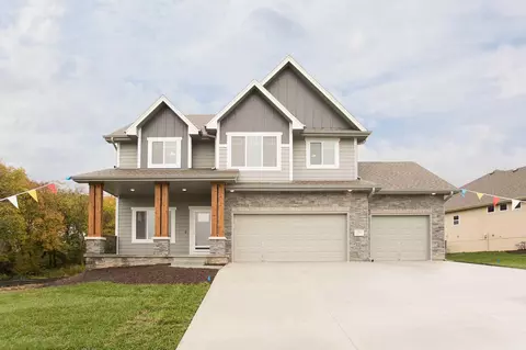 21 Forest Glen Dr, Council Bluffs, IA 51503