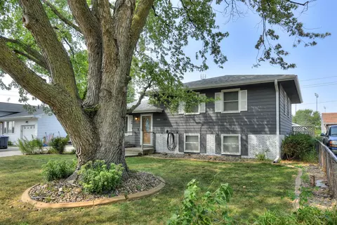 3104 35 Ave, Council Bluffs, IA 51501