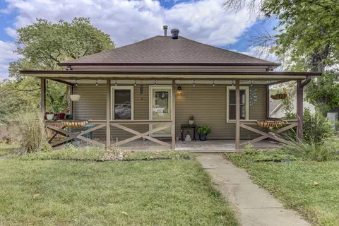 3 N Hazel St, Glenwood, IA 51534