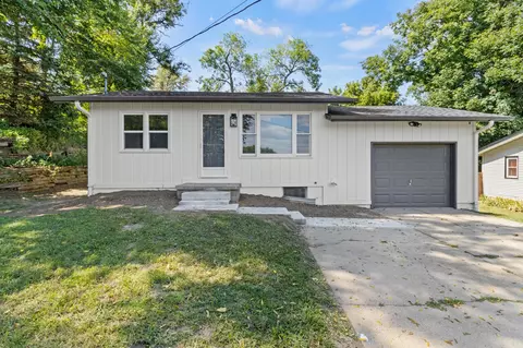 404 N Linn St, Glenwood, IA 51534