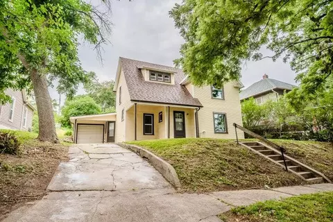 308 N Myrtle St, Glenwood, IA 51534