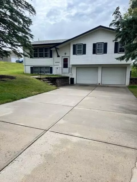 20265 Cypress Ave, Council Bluffs, IA 51503