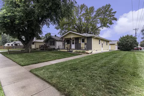1122 N 22 St, Council Bluffs, IA 51501