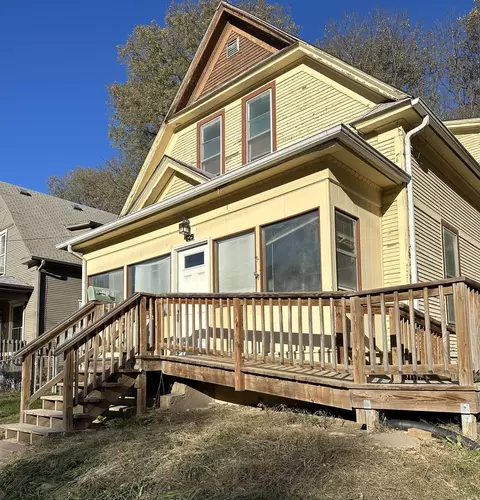 629 S 1 St, Council Bluffs, IA 51503