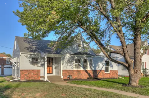 508 S 8th St, Council Bluffs, IA 51501