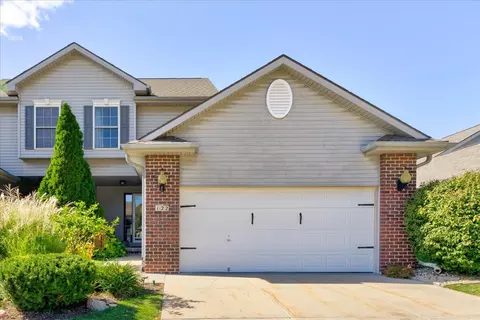 122 Highclere Cir, Council Bluffs, IA 51503