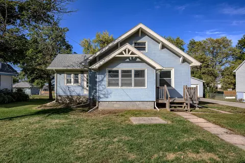 432 Pleasant St, Carson, IA 51525