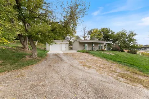 22044 Kane Ave, Glenwood, IA 51534