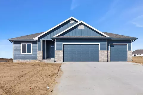22966 Cattail Bnd, Glenwood, IA 51534
