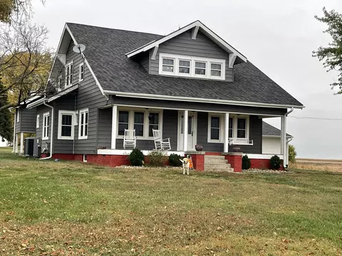 51094 Applewood Rd, Elliott, IA 51532