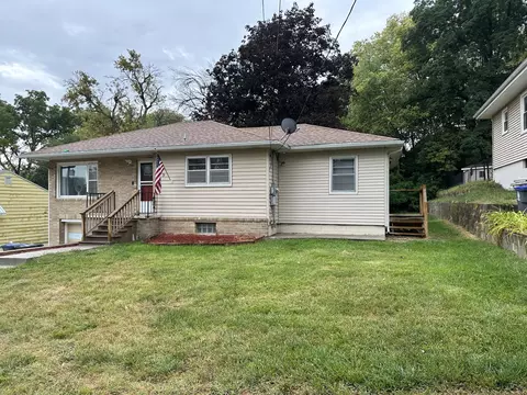 39 Happy Hollow Blvd, Council Bluffs, IA 51503