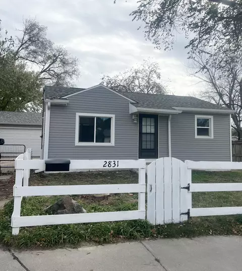 2831 Poplar Dr, Council Bluffs, IA 51501