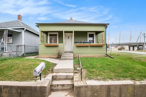 927 Ave A, Council Bluffs, IA 51503